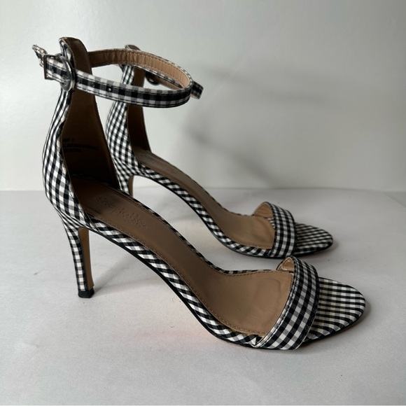 Stylish Black and White Gingham Women's Heels Size 6 - Picture 4 of 6